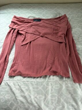 Abercrombie & Fitch Off-Shoulder Long Sleeve Top - Dusty Rose